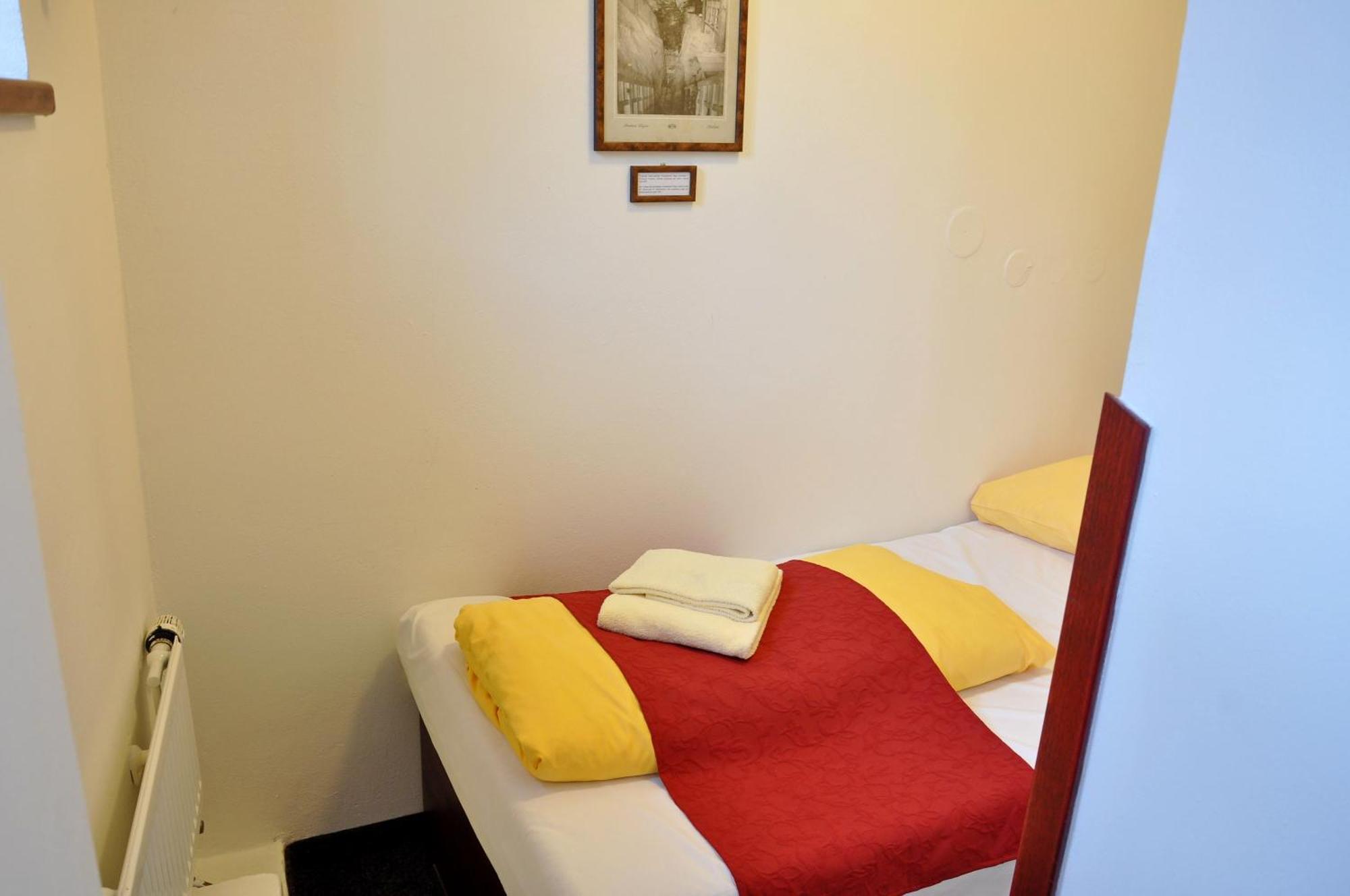 Hotel Cisar Ferdinand Локет Номер фото