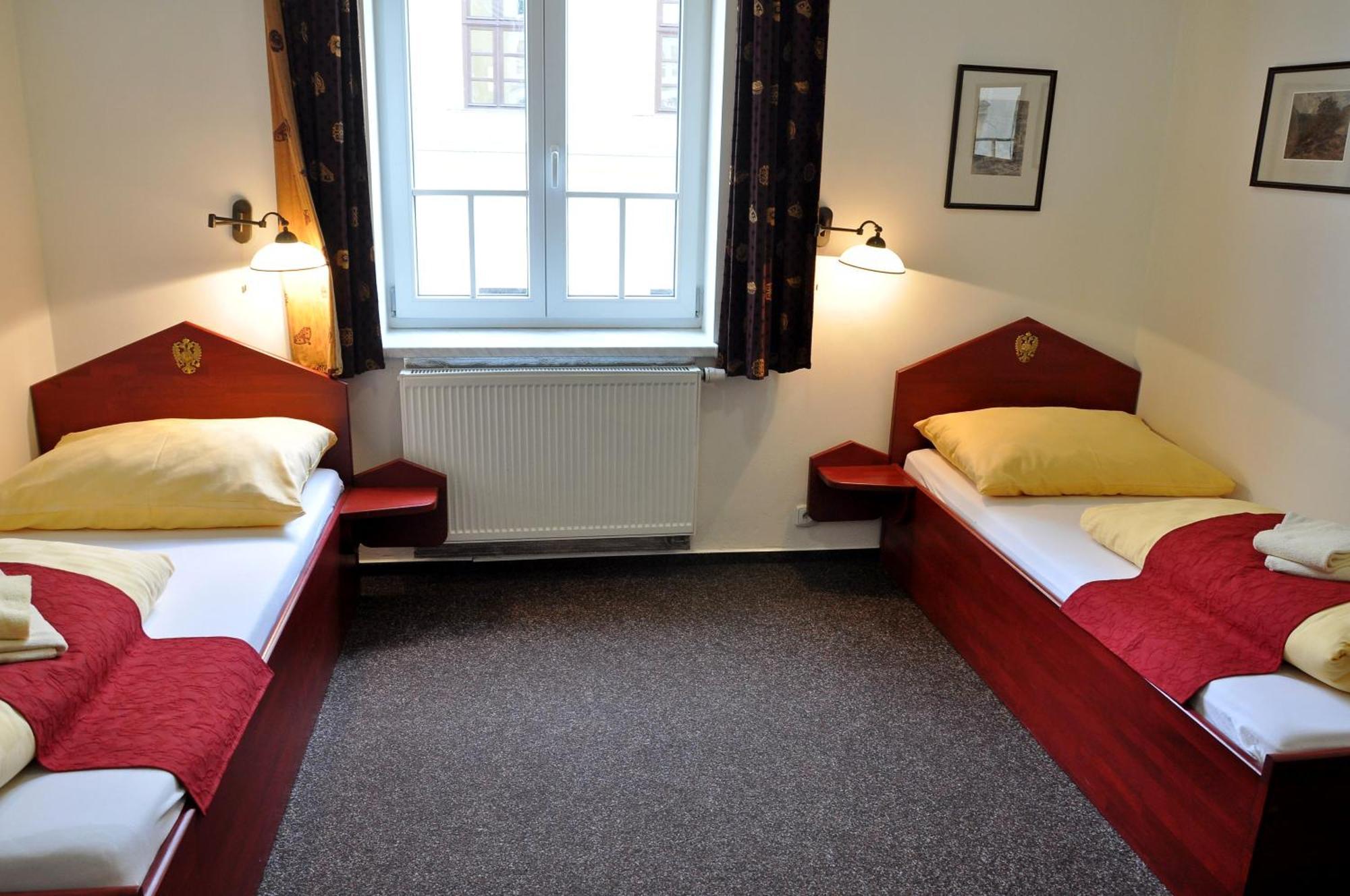Hotel Cisar Ferdinand Локет Номер фото