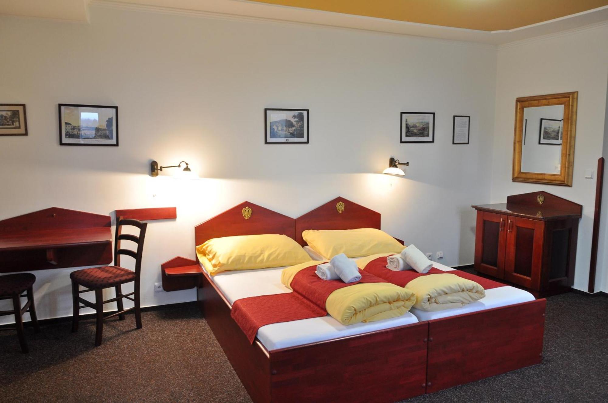 Hotel Cisar Ferdinand Локет Номер фото